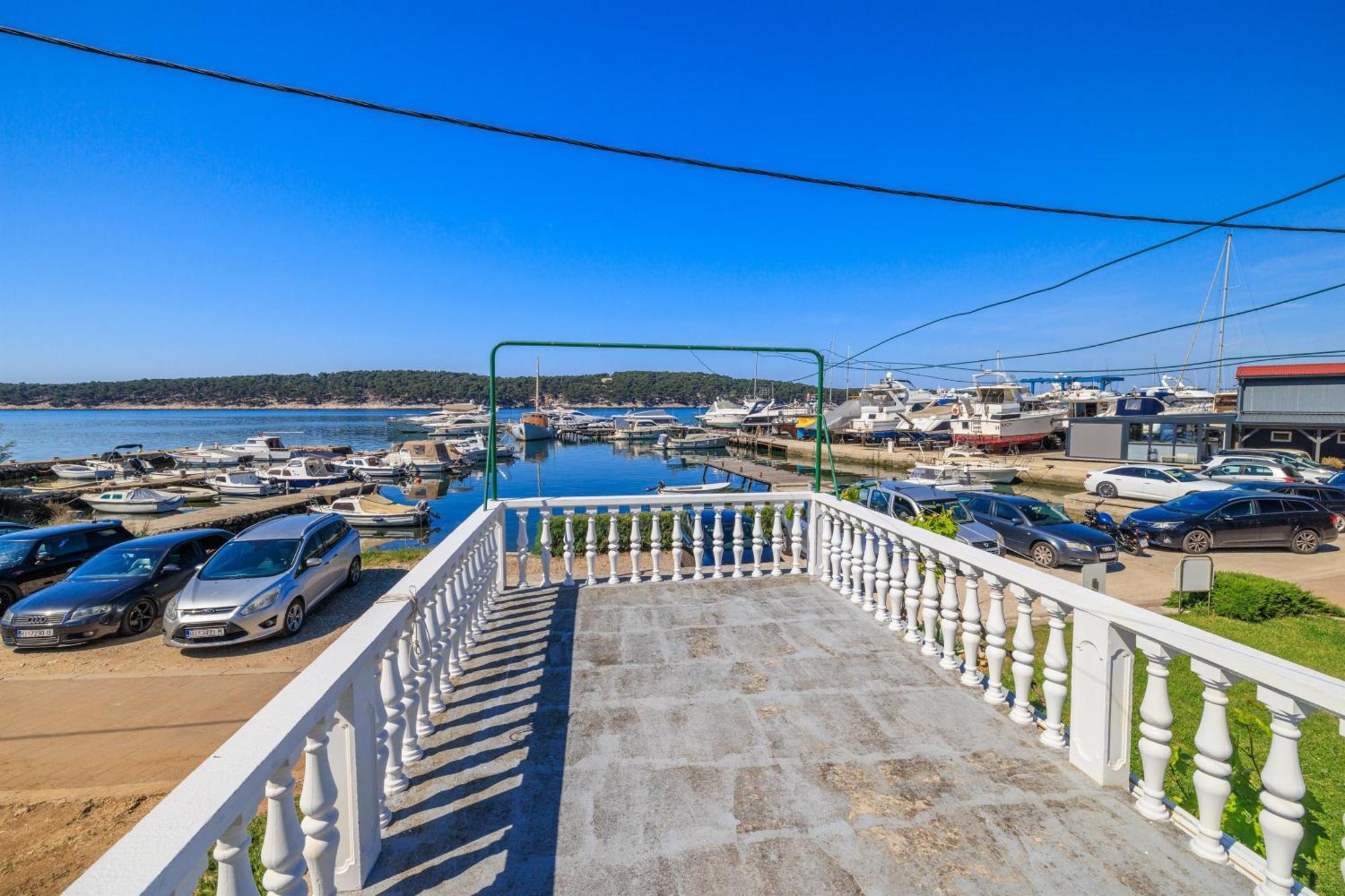 Apartments Near The Sea Barbat Barbat na Rabu Exterior foto